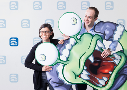 Caterina Barillari und Cristian Scurtescu, beide Research Informatics bei Scientific IT Services, bringen täglich das «Daten-Monster» unter Kontrolle.