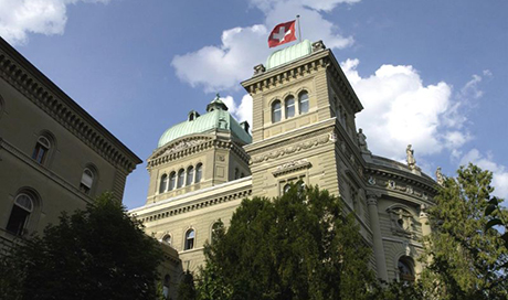 In the final vote, both the Council of States, by 42 votes with 2 abstentions, and the National Council, by 195 votes to 0, recommended rejection of the initiative to ban animal and human experimentation. (©Swiss Parliament) 