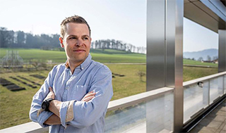 Martin Hofmann Martin Hofman aims to make it a little easier for people to give up cheap, factory-farmed meat. (Photograph: Daniel Winkler / ETH Zurich) 
