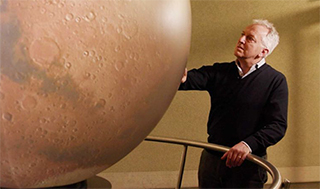 Für Domenico Giardini ist die Insight-​Mission zur Erforschungs der Mars-​Struktur eines der aufregendesten Projekte seiner Karriere. (Bild: ETH Zürich) 