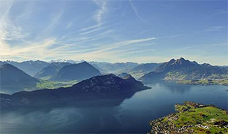 Panoramic view of Lake Lucerne, Mount Pilatus and the Swiss Alps from Mount Rigi. (Photo: Shutterstock, Michal Stipek) 